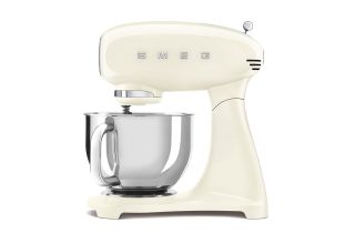 Smeg SMF03CRUK Stand Mixer - Cream